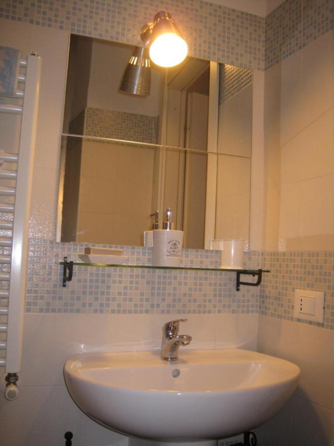 Una Porta Sul Porto Antico Gênes Chambre photo